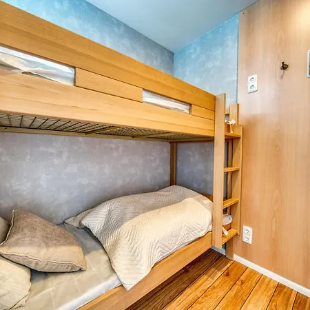 - Haus I, App 0i0505 Appartement